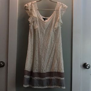 White lace lined dress size large